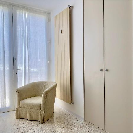 Minimal Apartment Navigli Milano Esterno foto