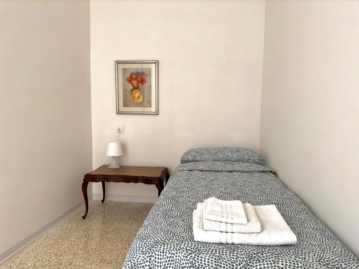 Minimal Apartment Navigli Milano Esterno foto